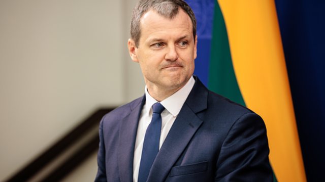 Paskutiniame Vyriausybės posėdyje – susigraudinęs G. Paluckas ir padėkos žodžiai: neturime ko gėdytis