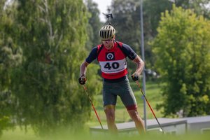 Biatlono sezonas prasidėjo: laukia intriguojanti tarpusavio kova dėl vietos olimpinėse žaidynėse