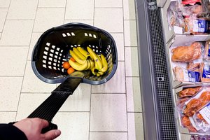 Liepos lietūs nuplovė ir kainas prekybos centruose: įspėja – džiaugtis dar per anksti