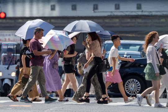 To dar nėra buvę: per parą Japonijoje – net 17 karščio rekordų, fiksuoja istorinę kaitrą
