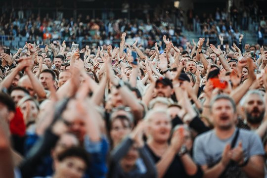 Robbie Williamsas sudrebino Kauną: atskleista, kurio miesto gerbėjų buvo daugiausia