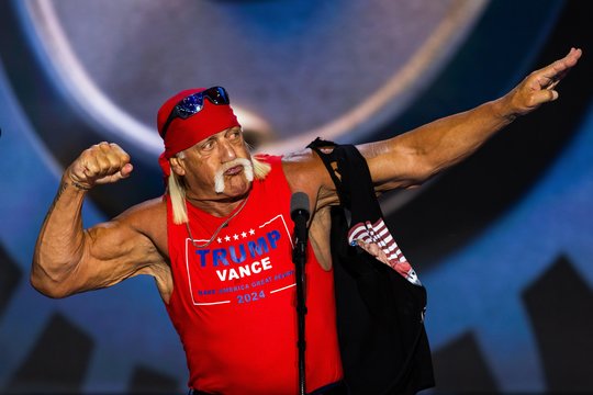 Ūsuotą imtynininką dievino visas pasaulis: atskleistos spalvingos H. Hogano gyvenimo detalės