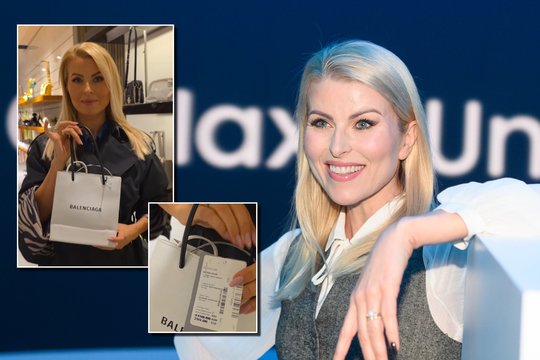 „Balenciaga“ rankinės kaina šokiravo R. Mikelkevičiūtę: „Neišmanau tų mados dalykų“
