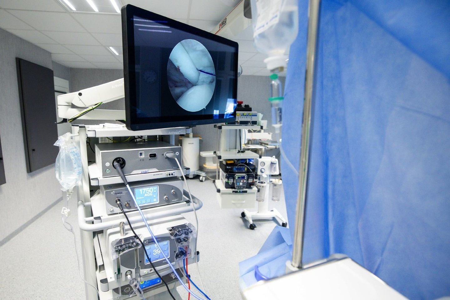 Arthrex Synergy Vision™ artroskopinė vaizdo sistema.