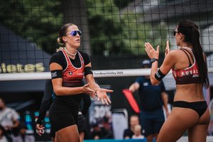 Dvi Lietuvos paplūdimio tinklinio poros įveikė BPT „Challenge“ serijos turnyro Austrijoje kvalifikaciją