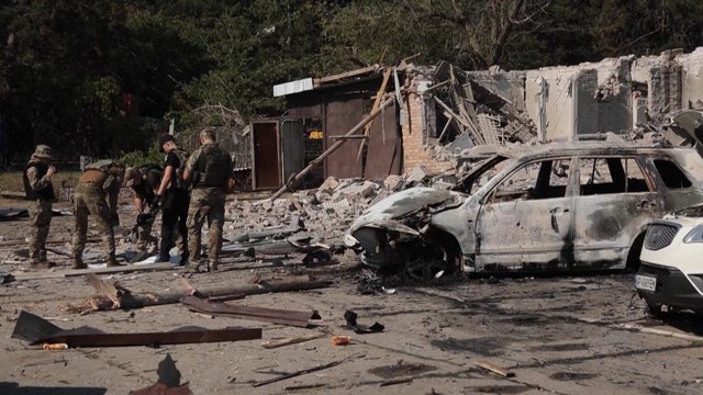 Zaporižioje – dar vienas kraupus Rusijos išpuolis: sužeista 10 žmonių, tarp jų 4 vaikai