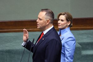 Pirmoji naujojo Lenkijos prezidento kalba: ne imigracijai, ne eurui