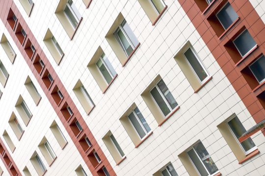 Nuo techninio rodiklio iki gyvenimo kokybės: energinės klasės vaidmuo renovacijoje