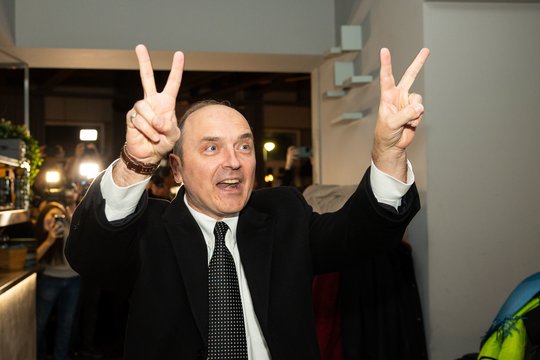 G. Drukteinis su kolegomis kurpia planą, ką darys dėl kaklaraiščio valgymo