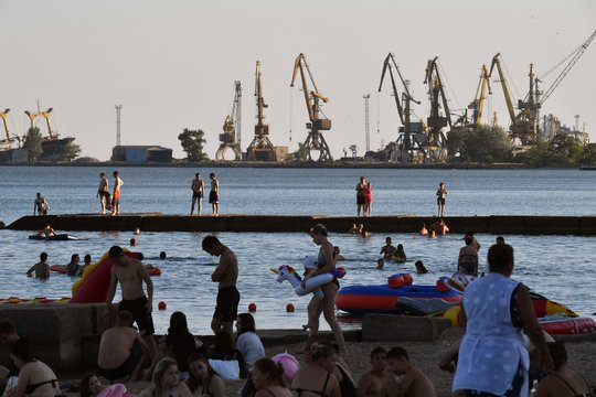 Sugriautas ir okupuotas Mariupolis atstatomas kaip „neeilinis pajūrio kurortas“