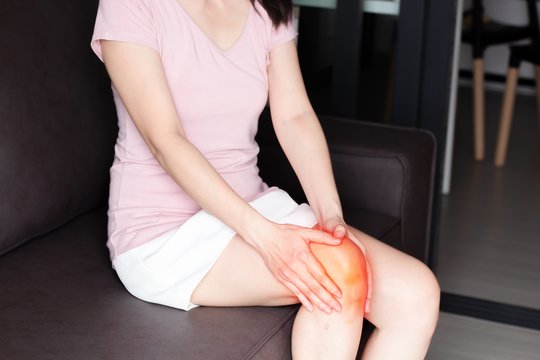 Sąnarių skausmai – ne tik senjorų problema: vis dažniau skundžiasi ir jauni žmonės