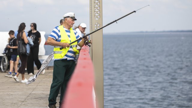 Laukiantiems atokvėpio – sinoptikų žinios: nors saulės netrūks, skėčio ragina nepamiršti