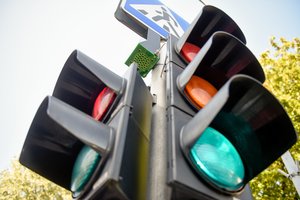 Įspėja Vilniaus vairuotojus – judrioje sankryžoje neveikia šviesoforas