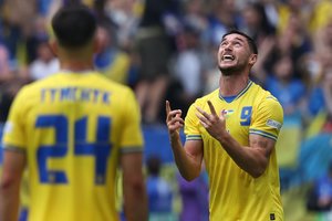 Neįtikėtinas UEFA absurdas – nežaidžiantiems Rusijos klubams atseikėjo milijonus, o Ukrainos ekipoms rodo špygą dėl „karo zonos“