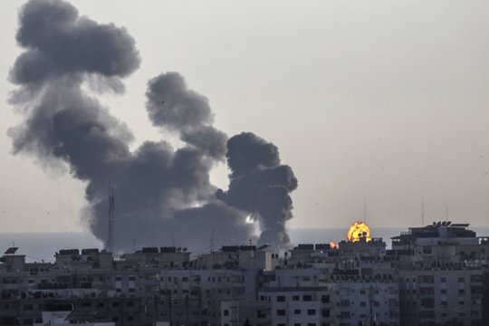 B. Netanyahu Gazos plano dalis: vienas po kito užfiksuoti sprogimai