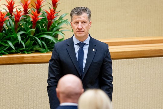 Teismas pasigailėjo chuliganiškai vairavusio Seimo nario D. Razmislevičiaus – sutrumpino teisės vairuoti atėmimo laikotarpį