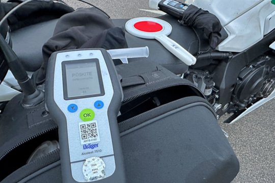 Šalčininkuose sustabdytas girto pasieniečio vairuojamas automobilis