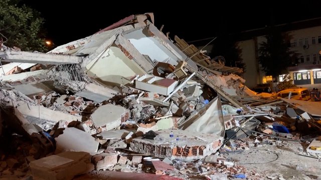 Turkiją supurtė žemės drebėjimas: sugriauta keliolika pastatų, dešimtys sužeista