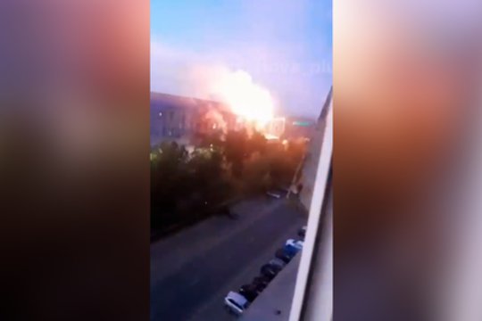 Vidurio Rusijoje nufilmuotos dronų atakos: praneša apie sužeistuosius ir žuvusius
