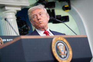 D. Trumpas atskleidė, ko tikisi iš susitikimo su V. Putinu