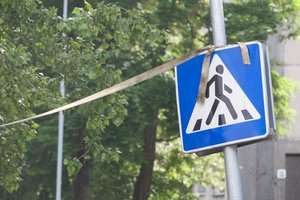 Pėsčiųjų perėjoje Šiauliuose automobilis partrenkė nepilnametį