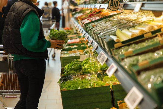 Norintiems sutaupyti: rugpjūtį pigiausias dažno vartojimo prekių krepšelis – „Lidl“