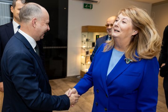 Tęsiantis koalicijos dėlionėms, LSDP susitiks su „valstiečių“ atstovais