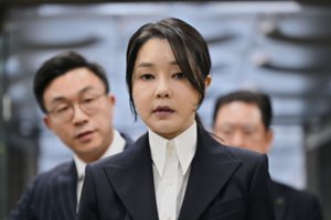 Sulaikyta buvusi Pietų Korėjos pirmoji ponia Kim Keon Hee