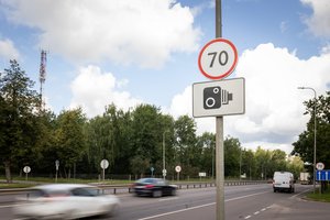 Keliuose – papildomi ženklai: paaiškino, ką svarbu žinoti vairuotojams