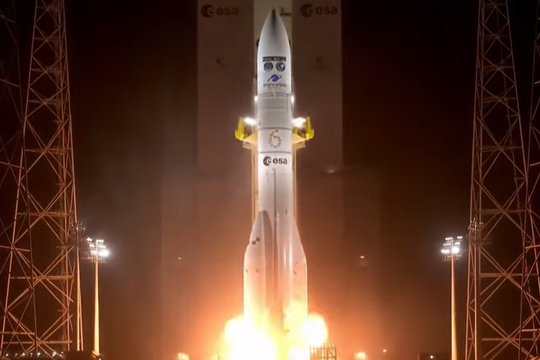 Nauja „Ariane 6“ raketa iškėlė į kosmosą meteorologinį palydovą