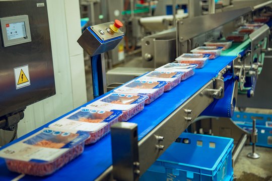 „Maximoje“ – didžiulis dėmesys šviežios mėsos ir jos produktų savikontrolės tyrimams: kitaip nei kainai, maisto saugai nuolaidų nėra