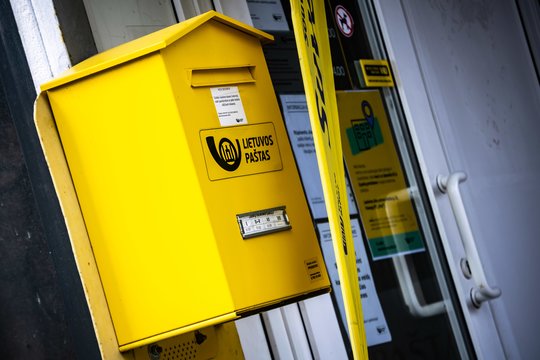Iš Lietuvos pašto – svarbi žinia: jau šį mėnesį JAV pradės taikyti muitus mažos vertės siuntoms