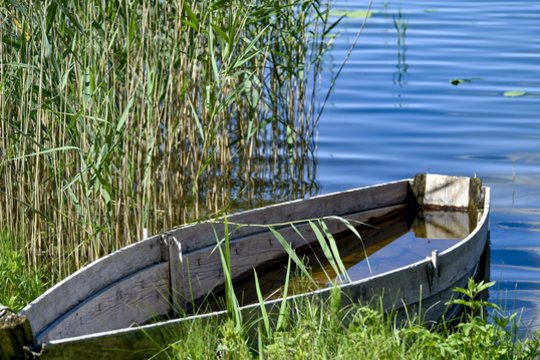 Nemune ties Kačergine radus dreifuojančią valtį, ugniagesiai puolė ieškoti skenduolio