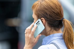 Dvi atostogaujančių problemos užsienyje: brangus ryšys ir pamestas telefonas