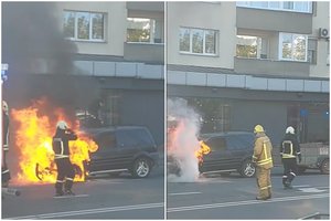 Panevėžio centre važiuodamas užsiliepsnojo „Land Rover“ – automobilis smarkiai apdegė