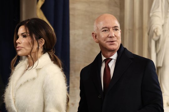 Skaudi netektis: mirė milijardieriaus Jeffo Bezoso motina
