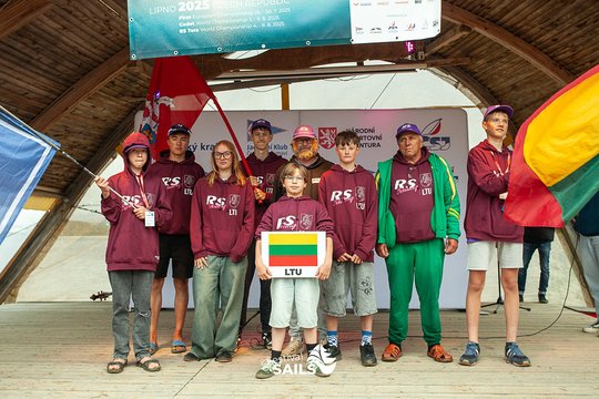 „RS Tera“ jachtų klasės pasaulio čempionate – būrys jaunųjų buriuotojų
