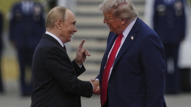 Po D. Trumpo ir V. Putino susitikimo ukrainiečiai reiškia nusivylimą: užkliuvo viena detalė