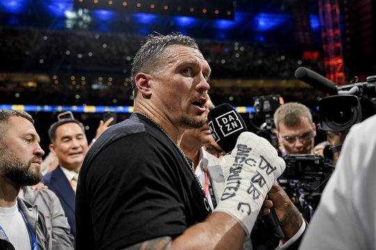 Paaiškėjo, kokia trauma kankina O. Usyką: gali netekti čempiono diržo