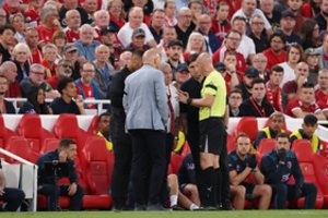 „Liverpool“ rungtynių sustabdymą sukėlęs fanas – sulaikytas