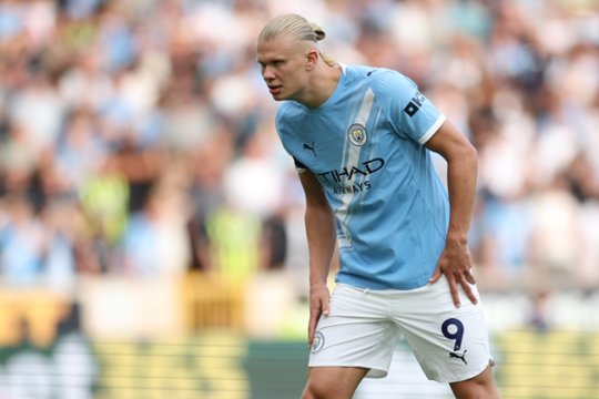 Anglijos „Premier“ lygoje – įvarčių lietus net trijose skirtingose rungtynėse