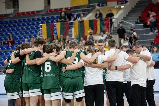 Serbų spaudimo neatlaikę šešiolikmečiai – Europos vicečempionai