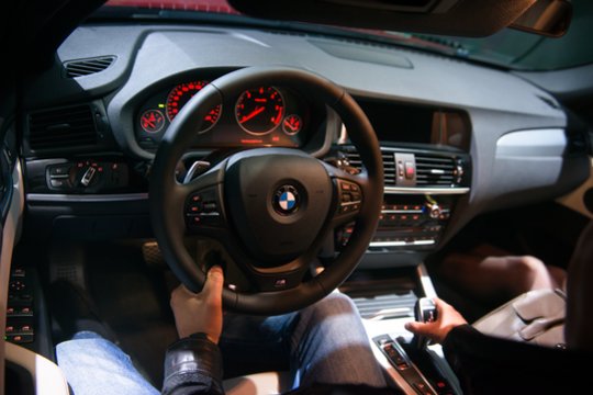 Vagys Kačerginėje dalimis išrinko garaže stovėjusį keturmetį BMW M850i