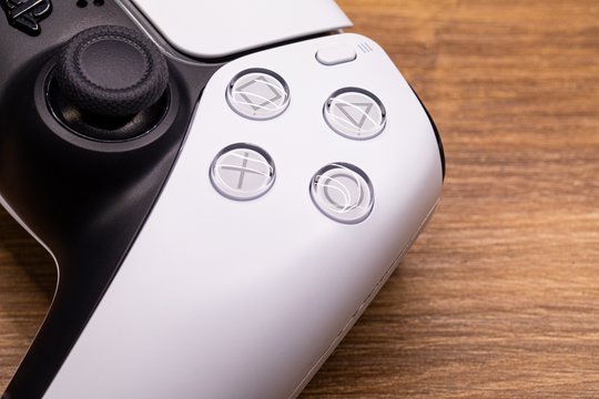 „Sony“ oficialiai nutraukė veiklą Rusijoje