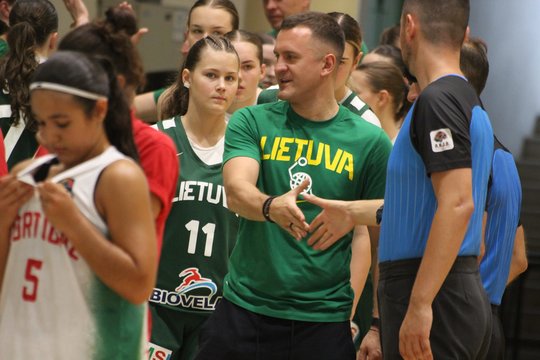 Sudėtį Europos čempionatui išrikiavęs E. Justa: „Merginos pasižymi labai stipriu charakteriu“