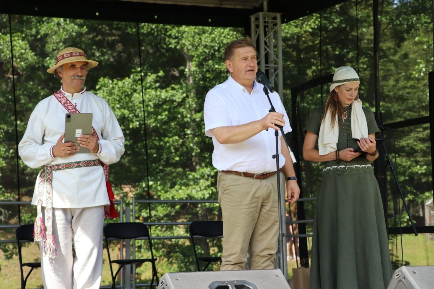Ignalinos rajono Stripeikių kaime, Bitininkystės muziejaus erdvėse per Žolines kasmet vyksta tradicinė Medkopio pabaigos šventė