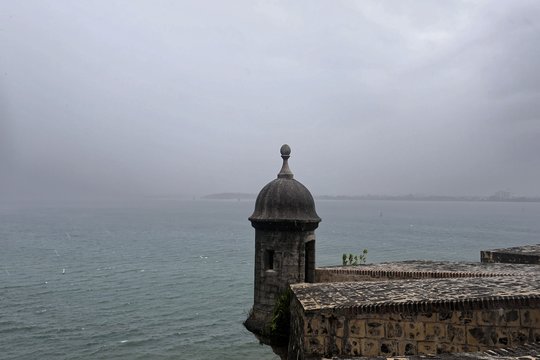 Uraganas Erin vėl sustiprėjo: Karibų salos ruošiasi stichijos padariniams