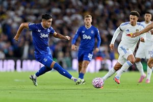 Į Anglijos „Premier“ lygą grįžusi naujokė paskutinėmis minutėmis palaužė „Everton“ komandą