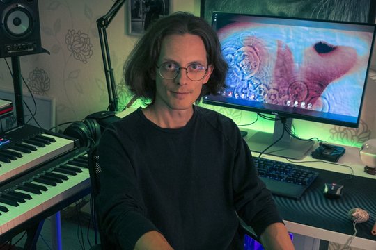 Senųjų kultūrų menininkas, kuris išmoko kalbėti verslo kalba