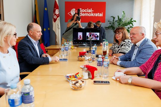 LVŽS koalicijos derybinę grupę papildys I. Vėgėlė, LLRA-KŠS nariams atstovaus valstiečiai